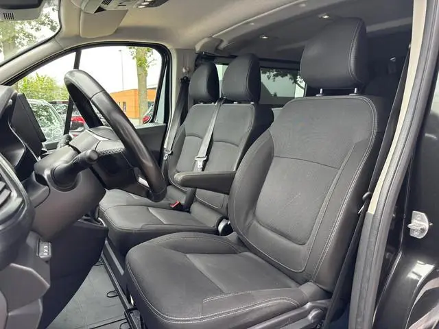Renault Trafic 2.0 dCi 170 PK T29 L2H1 DC Luxe | Automaat | Trekhaak | 6 Zitplaatsen | Achterruitrij...