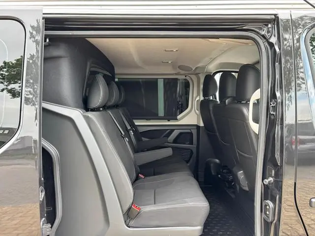 Renault Trafic 2.0 dCi 170 PK T29 L2H1 DC Luxe | Automaat | Trekhaak | 6 Zitplaatsen | Achterruitrij...