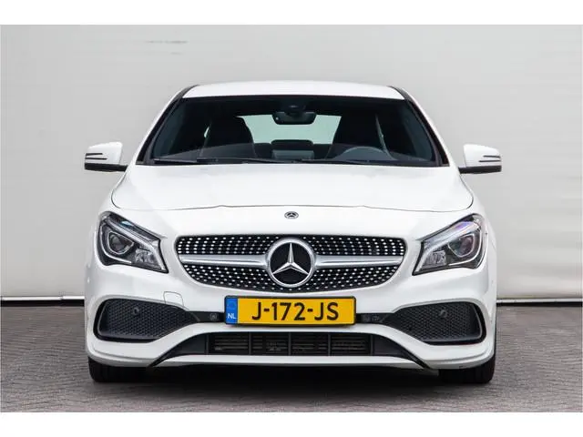 Mercedes-Benz CLA-klasse 180 AMG Sportpakket, Navi, Stoelverwarming, Sfeervelichting, Facelift