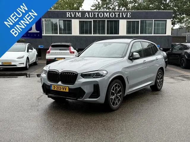 BMW X3 xDrive30e High Executive M SPORT | ELEKTRISCHE TREKHAAK| DEALER ONDERHOUDEN | 360 CAMERA | HE...