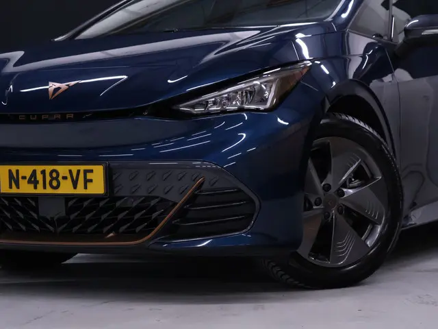 CUPRA Born Business One 62 kWh [ADAPTIVE CRUISE, STOEL/STUUR VERWARMING, CAMERA, APPLE CARPLAY, NAVI...