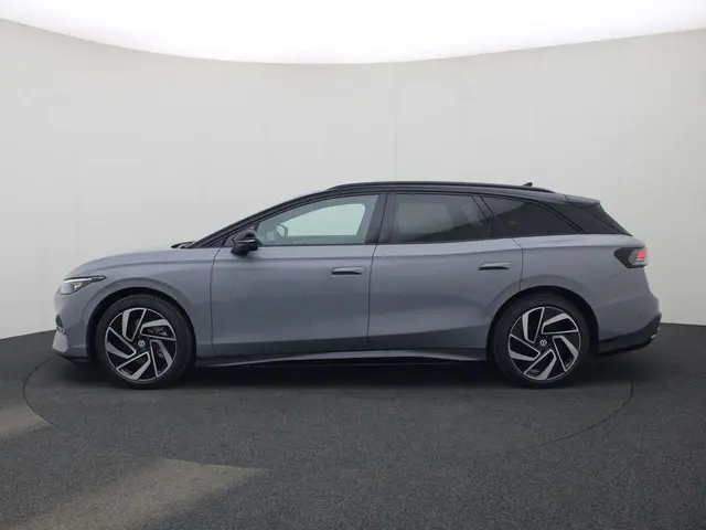 Volkswagen ID.7 Tourer Limited Edition 77 kWh accu 286 PK · Stuurwiel verwarmd · Multifunctioneel st...