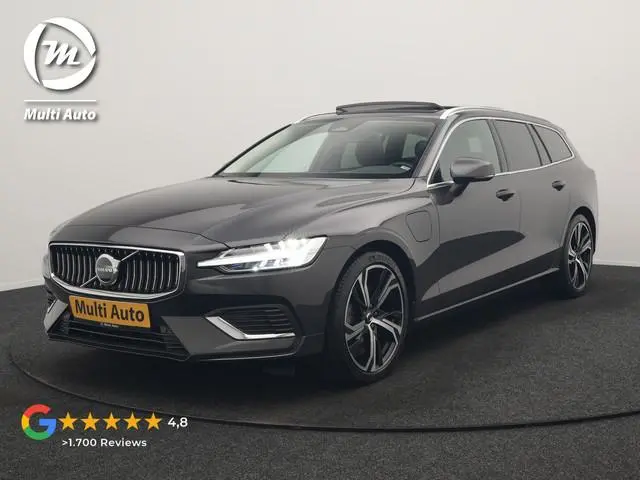 Volvo V60 T6 AWD Plus Bright LONG RANGE PHEV 350pk Dealer O.H. | Panodak | Camera | Harman / Kardon...