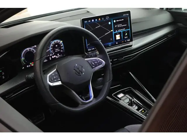 Volkswagen Golf 1.5 272pk eHybrid GTE Black Style Trekhaak Camera Leder Memory HUD Keyless Stoelvent...