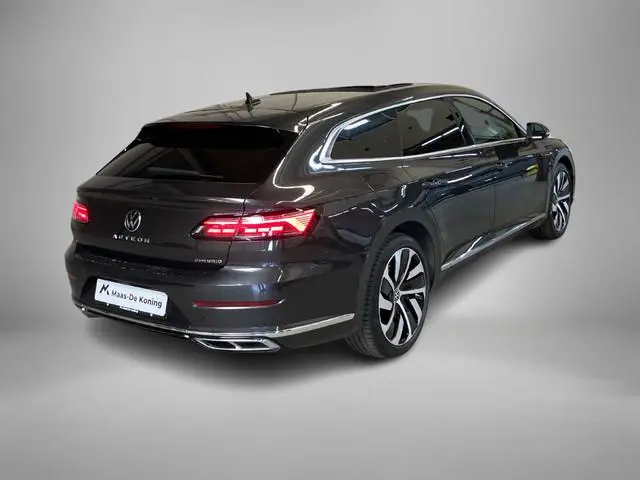 Volkswagen Arteon Shooting Brake 1.4TSIeHybrid 160kW/218PK DSG R-Line · Panoramadak ·Apple/Android C...