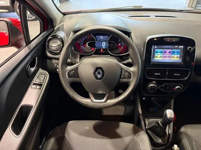 Renault Clio Estate 0.9 TCe Intens Weinig KM | Trekhaak | Navigatie | Airco