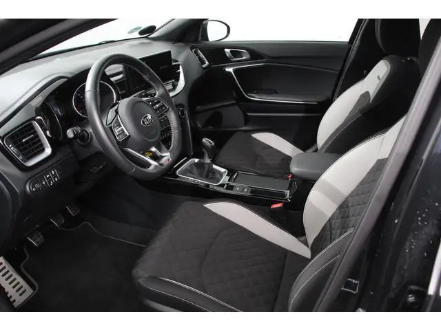 Kia ProCeed 1.0 T-GDI 120pk GT-Line  Navigatie Climate Control Camera JBL Audio Lane/Side Assist Sto...