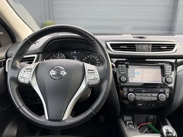 Nissan Qashqai 1.6 Tekna 1e Eigenaar,360°Camera,Pano,Dealer Onderhouden,Trekhaak,163pk,Stoelverw,6 B...