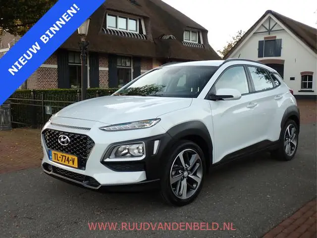 Hyundai Kona 1.0T PLUS-PACK / CARPLAY / CRUISE / CAMERA / PDC