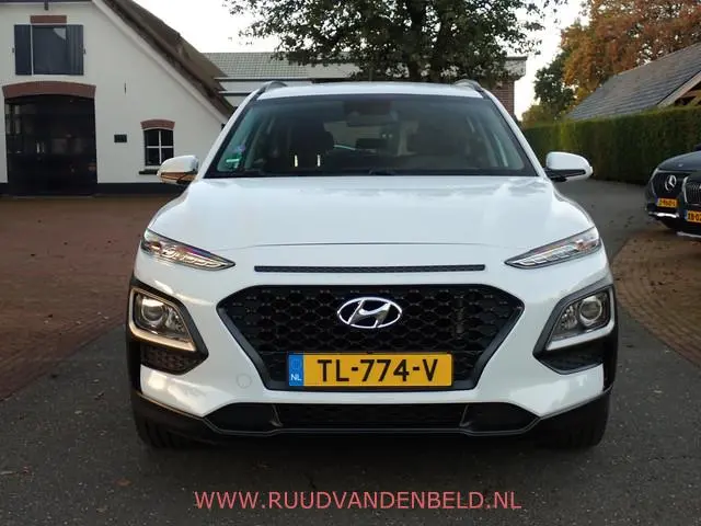 Hyundai Kona 1.0T PLUS-PACK / CARPLAY / CRUISE / CAMERA / PDC