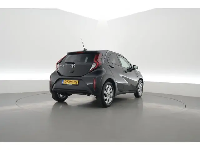 Toyota Aygo X 1.0 VVT-i MT first | Adapt. Cruise | Apple CarPlay & Android Auto | Camera | DAB | All...