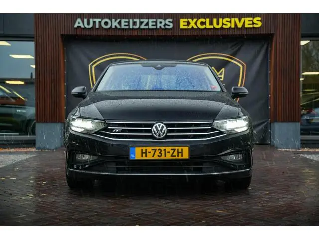 Volkswagen Passat 1.5 TSI Elegance Business R Leer Navi