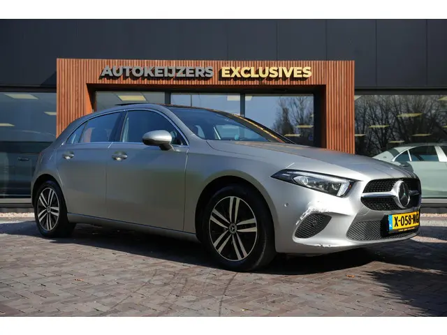 Mercedes-Benz A-klasse 250 e Premium Plus Panoramadak Widescreen Adaptieve Cruise Leer Stoelverw. Am...