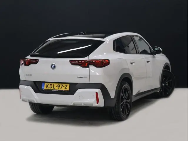 BMW iX2