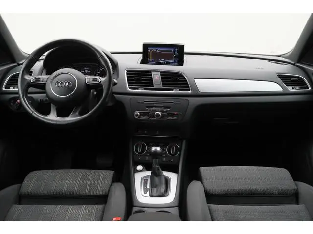 Audi Q3 1.4 TFSI CoD Design Pro Line Plus LED, Navigatie, Keyless, Climate, Sportstoelen, PDC