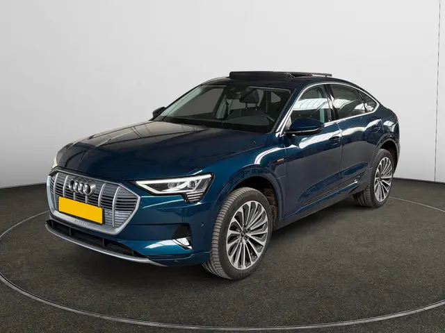 Audi e-tron Sportback 55 quattro Business edition Plus 95 kWh SOH 95%, Panoramadak, Moving Intellige...