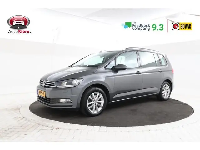 Volkswagen Touran 1.6 TDI SCR Connected Series 7p 7 persoons, Stoelverwarming Trekhaak, Automaat, Na...