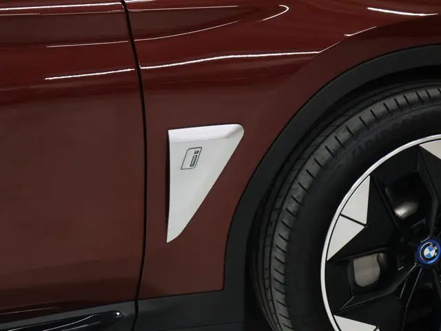 BMW iX3