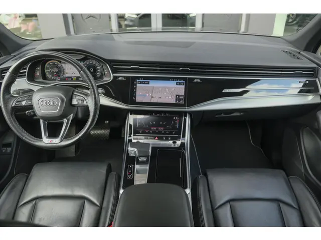Audi Q7 60 TFSIe 455pk Competition Hybrid Panoramadak *BTW* Head-up Trekhaak elektrisch Leder Adapti...