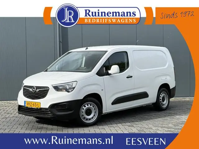Opel Combo 1.5D 102 PK / L2H1 / 1e EIG. / BOTT INRICHTING / 1e EIG. / AIRCO / CRUISE / APPLE CARPLAY...
