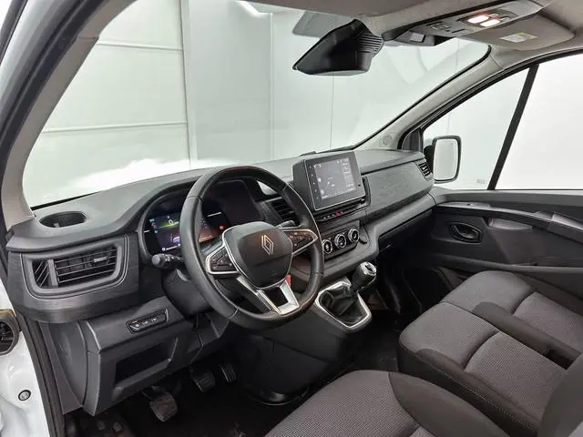 Renault Trafic 2.0 Blue dCi 130 T30 L2H1 Advance Navigatie Airco Lichtmetalen velgen Betimmering Tre...