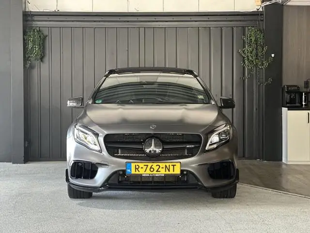 Mercedes-Benz GLA-klasse AMG 45 4MATIC Business | Panoramadak | kuipstoelen | Carplay | Leder | Adap...