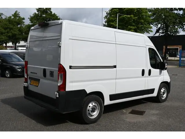 Fiat Ducato L2H2 2.2 MultiJet 140 pk 3.5t Camera, Cruise control, 270 Graden deuren