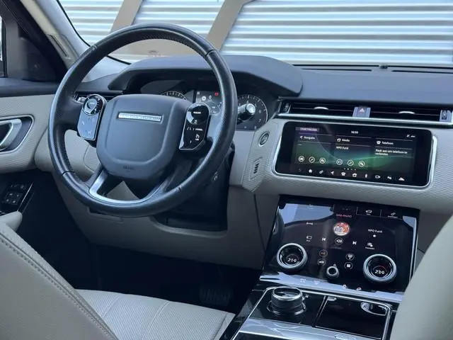 Land Rover Range Rover Velar 2.0 P250 Turbo AWD Carbon Edition 2e Eigenaar|Navi|Camera|Meridian Soun...