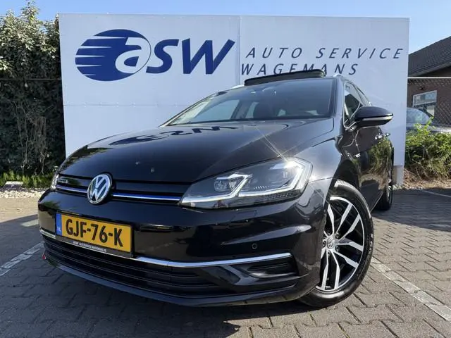 Volkswagen Golf Variant 1.5 TSI Highline | Pano | Trekhaak | ACC | Camera | LED | Keyless