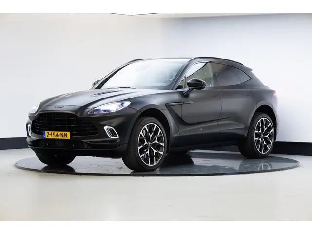 Aston Martin DBX