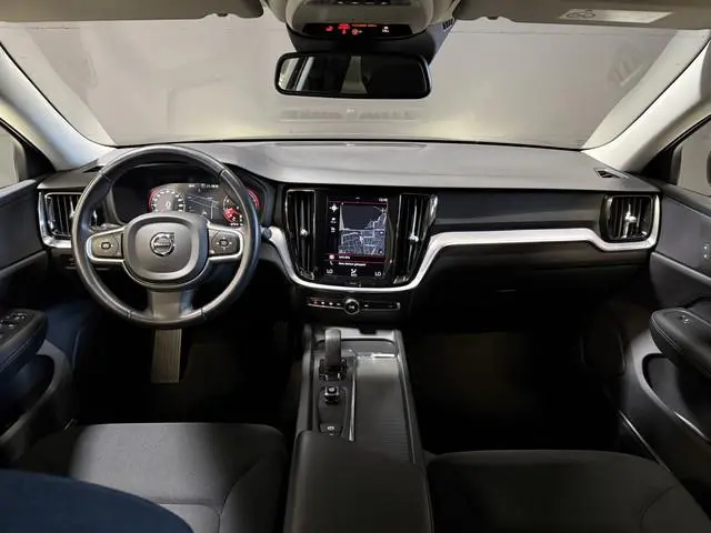 Volvo V60 2.0 B3 Momentum Advantage | Camera | Trekhaak | Apple Carplay