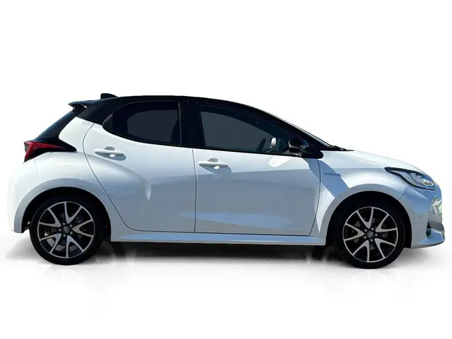 Toyota Yaris 1.5 Hybrid Executive ✅ LED ✅ ACC ✅ Stoelverwarming
