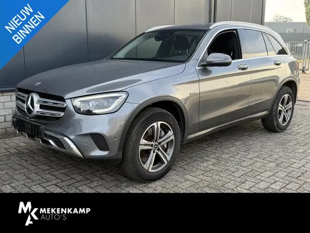 Mercedes-Benz GLC-klasse 300e 4MATIC 18"/Trekhaak/Leder + memory/Stoelverwarming/Matrix LED/Dodehoek...