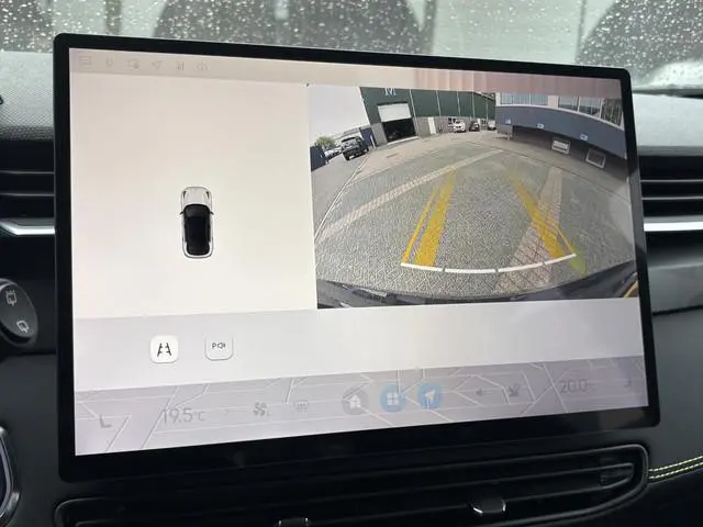 Lynk & Co 01 1.5 Core FABRIEKSGARANTIE T/M 2030!!! | ACHTERUITRIJ CAMERA | APPLE CARPLAY / ANDROID A...
