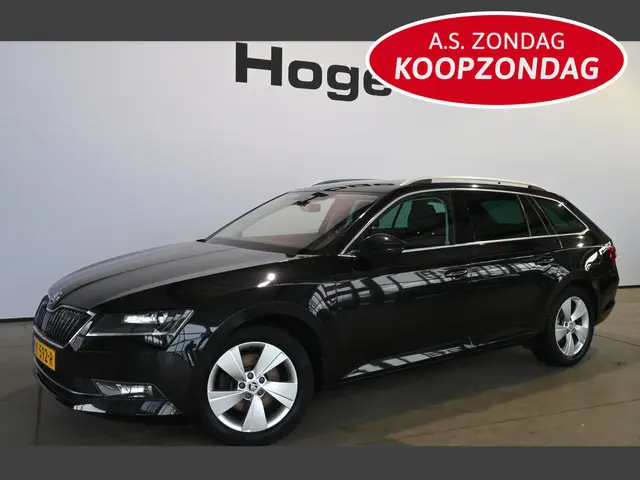 ŠKODA Superb Combi 1.4 TSI Ambition Business Clima Navigatie Trekhaak Goed Onderhouden! Inruil Mogelijk!