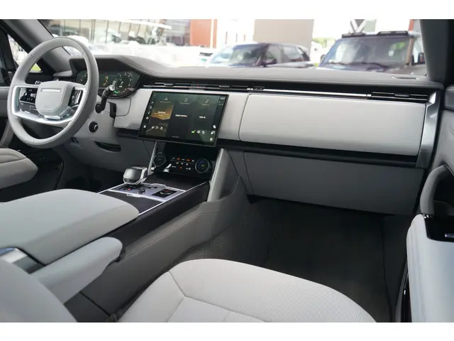 Land Rover Range Rover 3.0 P510e SV PHEV | Massage stoelen | Elektrische trekhaak | Schuif/Kantel da...
