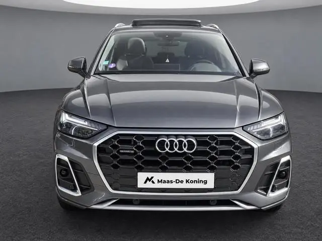 Audi Q5 50 TFSIe 299pk S-tronic S edition · Panoramadak · Camera · Matrix LED · Apple/Android Car Pl...