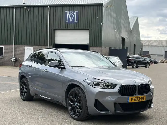 BMW X2 xDrive25e M SPORT Business Edition Plus BOMVOL | PHEV| PANO| NAP| STOEL + STUURVERWARMING| CO...