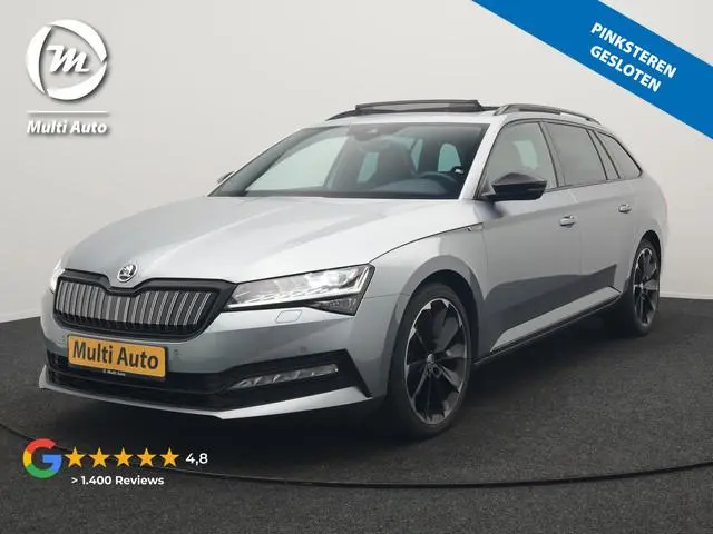 ŠKODA Superb Combi 1.4 TSI iV Sportline PHEV 218pk Dealer O.H | Panodak | Crystal LED | Camera | Alc...