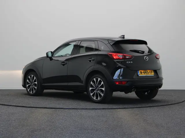 Mazda CX-3 2.0 SkyActiv-G 121 Sportive | Stoelverwarming | Parkeersensoren achter | All Season Bande...
