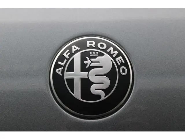Alfa Romeo Junior