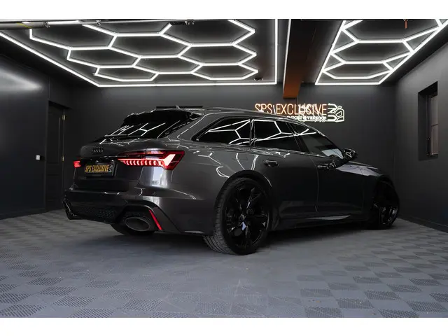 Audi A6 Avant RS 6 TFSI quattro / B&O 3d./ Milltek / Keramisch / Pano / Carbon / Softcl. / 360 cam / Alarm kl5 - Full option