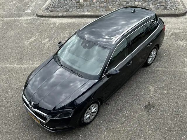 ŠKODA Octavia Combi 1.5 TSI 150 PK First Edition 1e EIGENAAR VIRTUAL COCKPIT ADAPT CRUISE NAVI ECC
