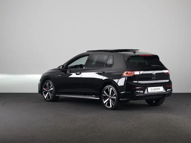 Volkswagen Golf 1.5 eHybrid GTE 272 PK PHEV | SOH 99,73% | Panorama dak | 18"Lm velgen | Trekhaak we...