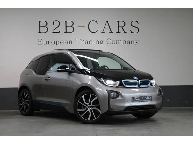 BMW i3 22 kWh ( 60 ah ) | Panorama | Warmtepomp | LED | Leder | Navi