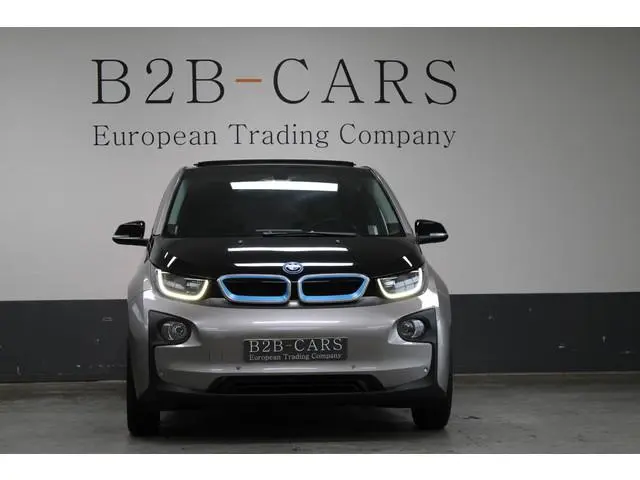 BMW i3 22 kWh ( 60 ah ) | Panorama | Warmtepomp | LED | Leder | Navi