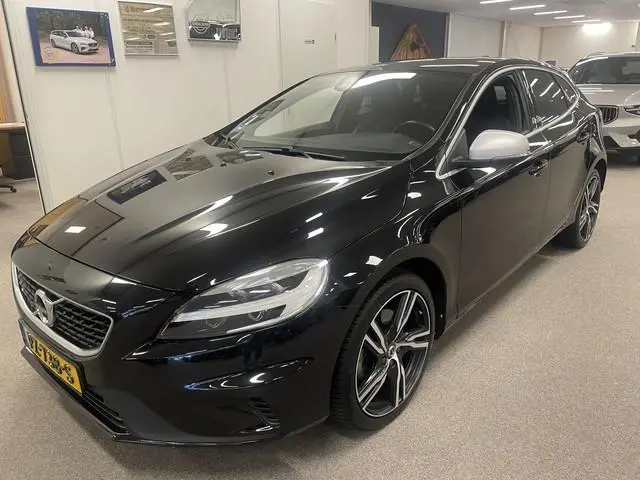 Volvo V40 2.0 T4 190pk BNS Sport R Design Trekhaak 1500kg/ Leer/ Stoelverw./ Pano/ Navi