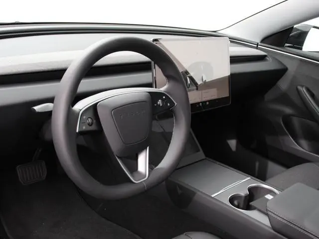 Tesla Model 3 RWD 60 kWh 534KM LFP Autopilot Panorama Warmtepomp Stoel/Stuurverwarming Full LED PDC...
