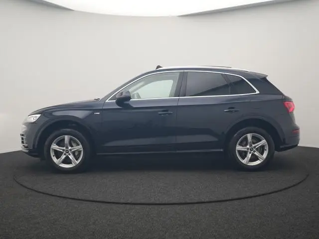 Audi Q5 50 TFSI e quattro Pro Line PHEV 300pk Dealer O.H | Trekhaak Afn. | Panodak | Sportstoelen Ve...