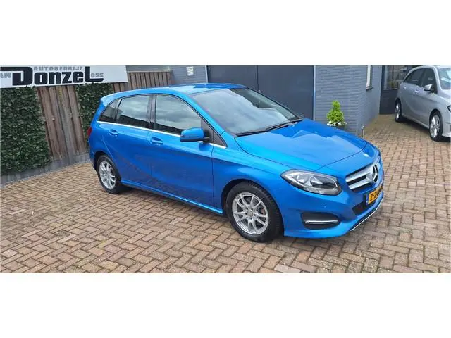 Mercedes-Benz B-klasse 180 Ambition NAVIGATIE + AIRCO .